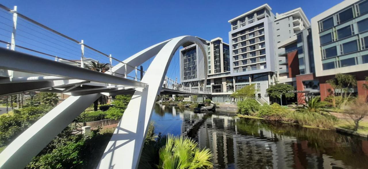 Crystal Towers Luxury Apartments By Century City Letting Cape Town Exterior photo