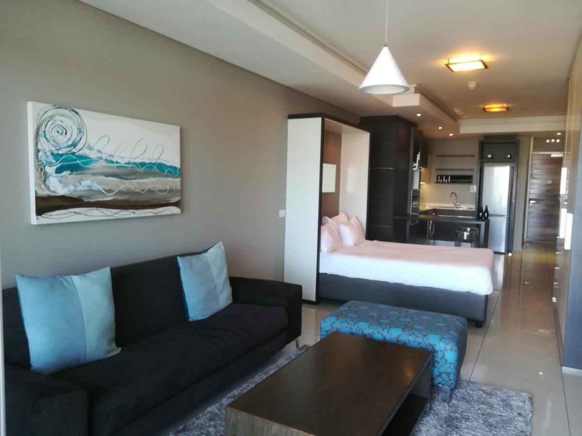 Crystal Towers Luxury Apartments By Century City Letting Cape Town Exterior photo
